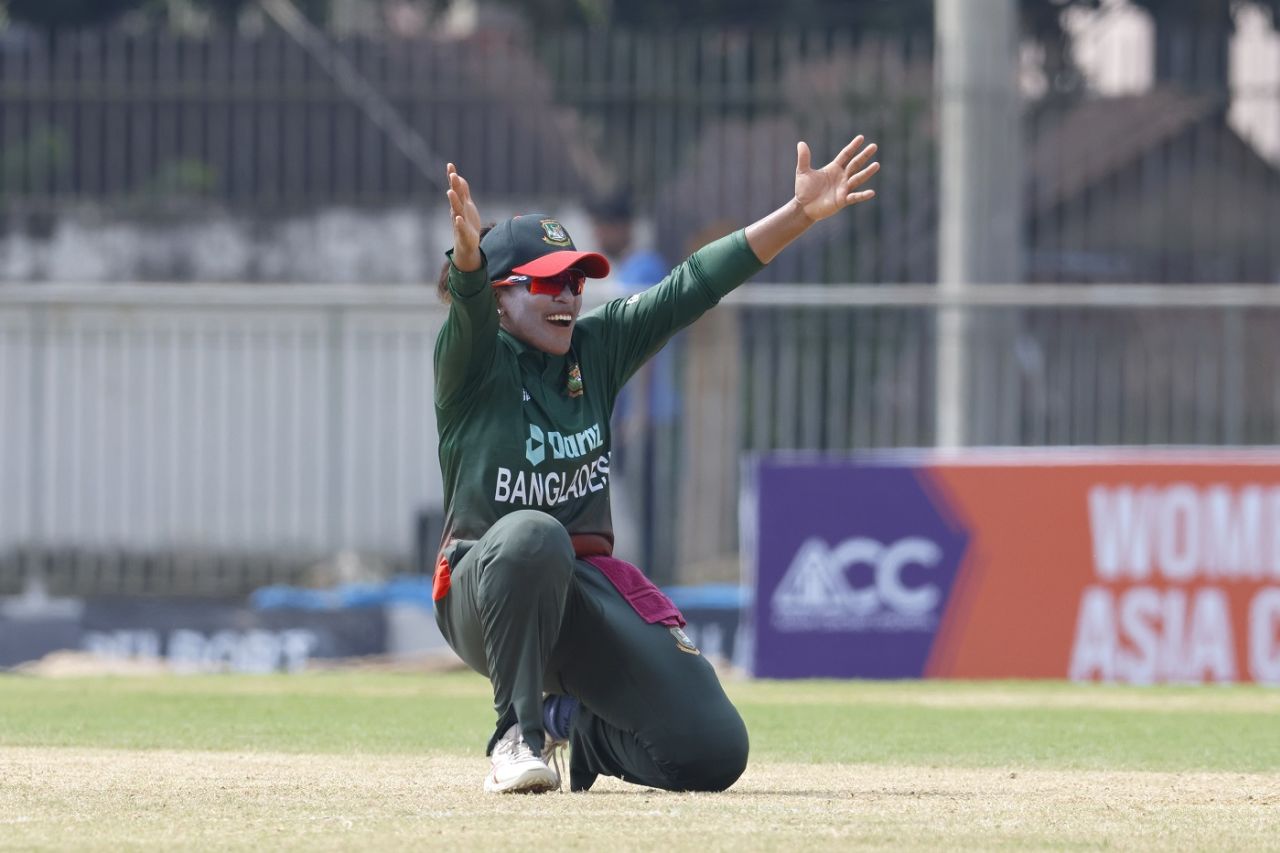 Rumana Ahmed was the pick of the Bangladesh bowlers returning 3 for 9, Bangladesh vs Thailand, Women's T20 Asia Cup, Sylhet, October 1, 2022