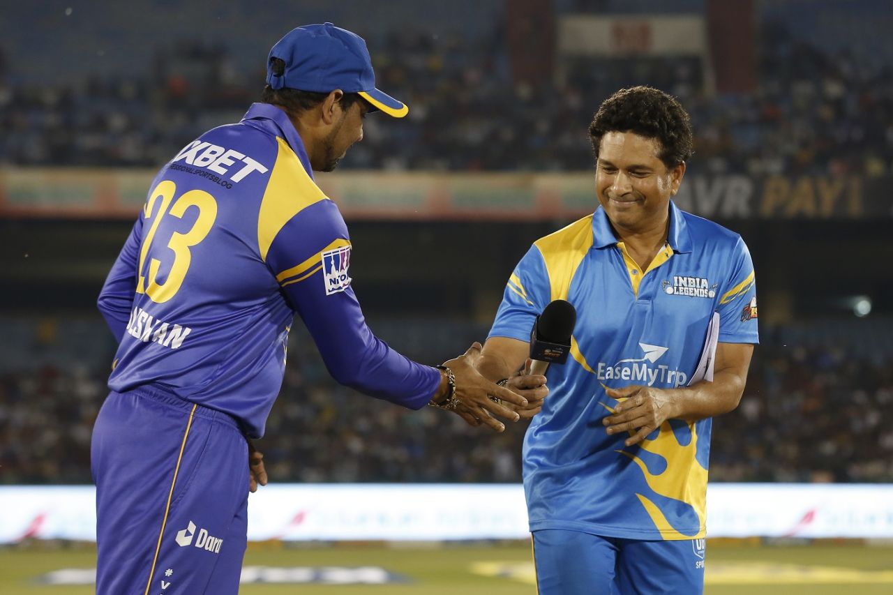 Sachin Tendulkar and Tillakaratne Dilshan at the toss, India Legends v Sri Lanka Legends, Final, Road Safety World Series, Raipur, 1 October, 2022