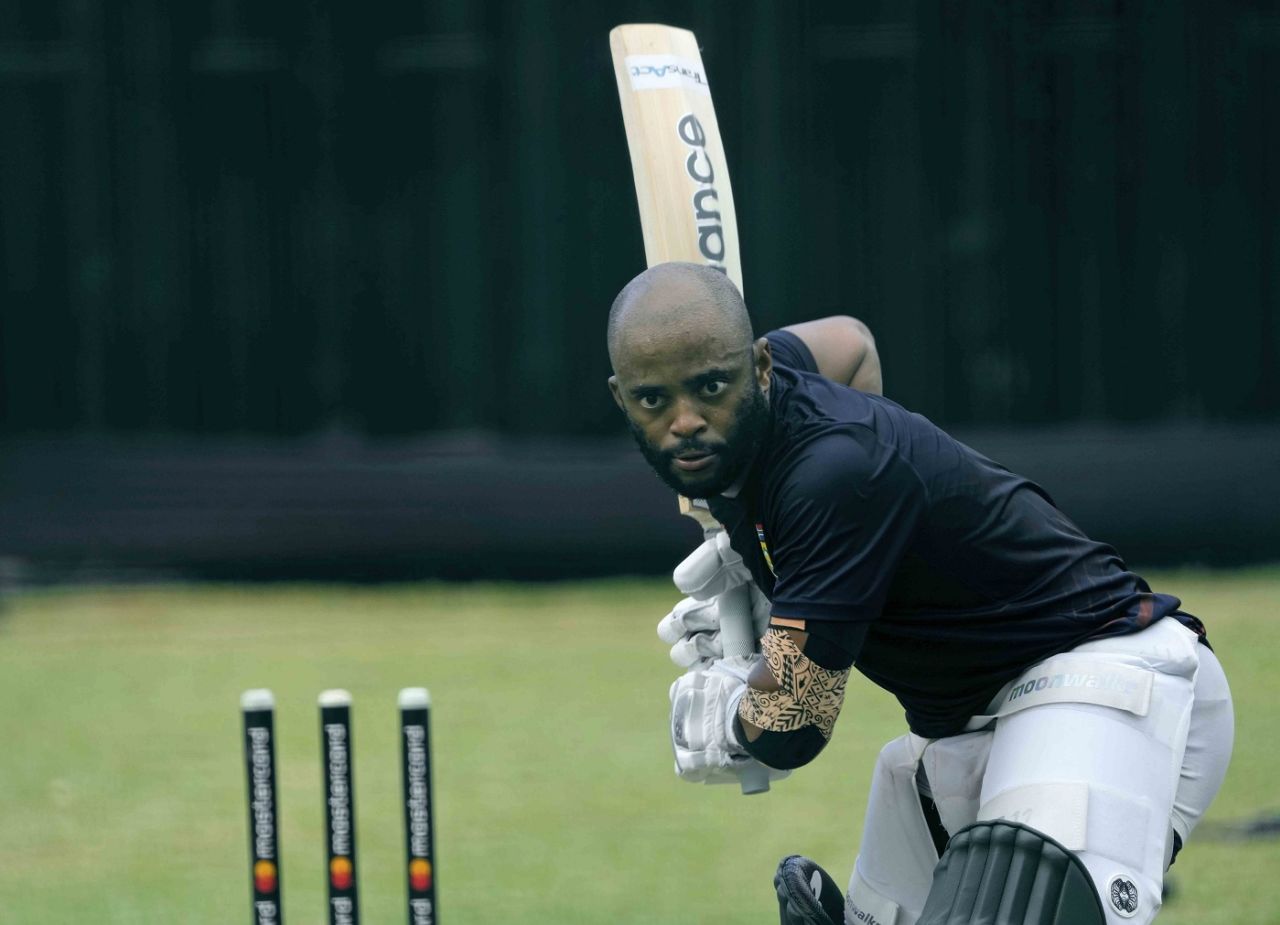 Temba Bavuma bats during a practice session, Guwahati, October 1, 2022