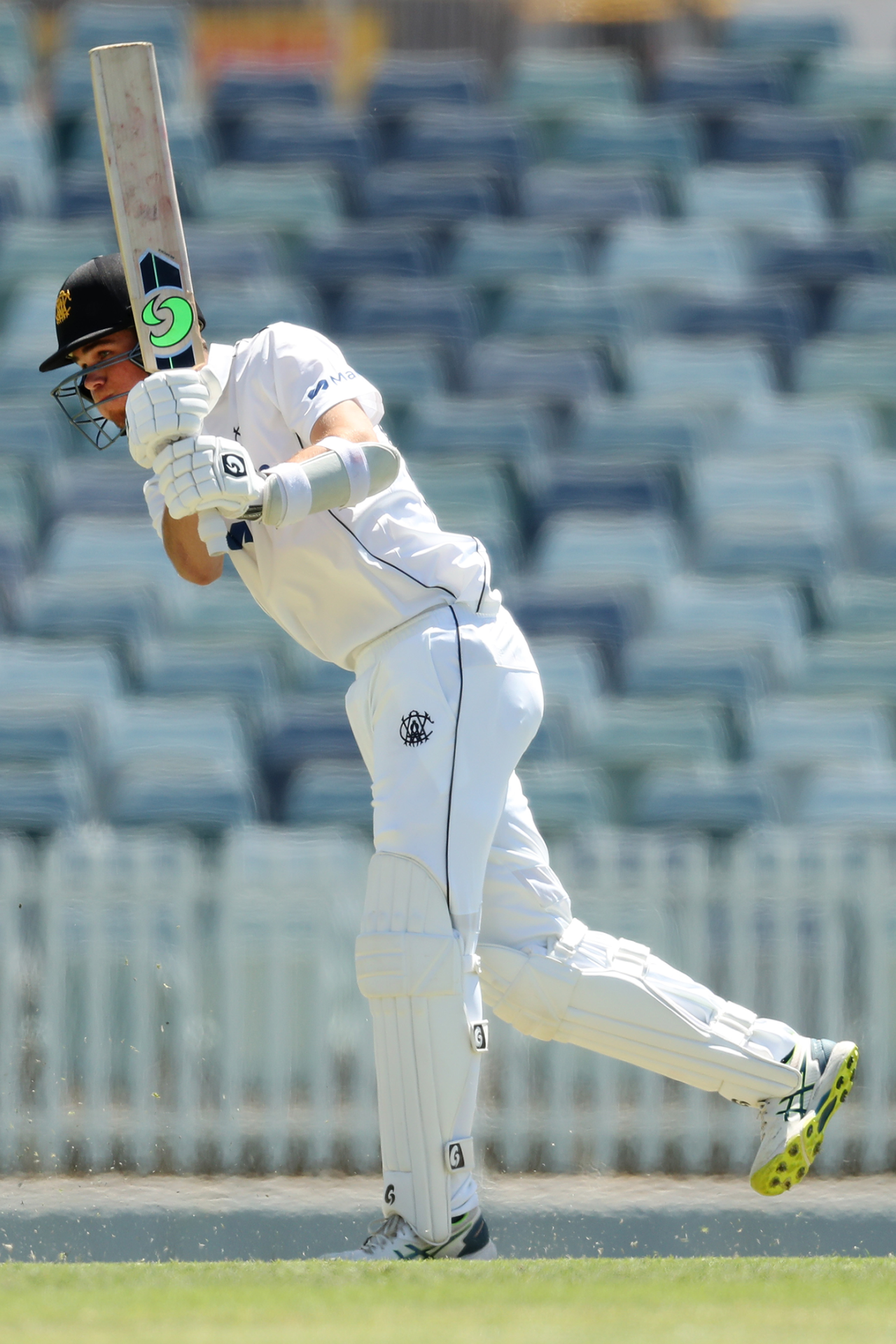 Teague Wyllie works the ball away, Western Australia vs New South Wales, Sheffield Shield, WACA, October 4, 2022