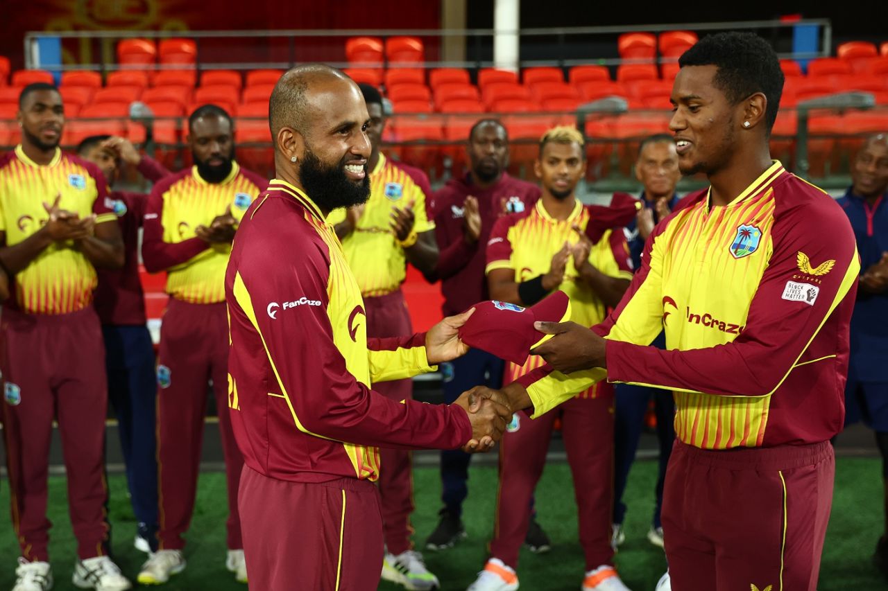 Yannic Cariah receives his T20I cap, Australia vs West Indies, 1st T20I, Carrara, October 5, 2022
