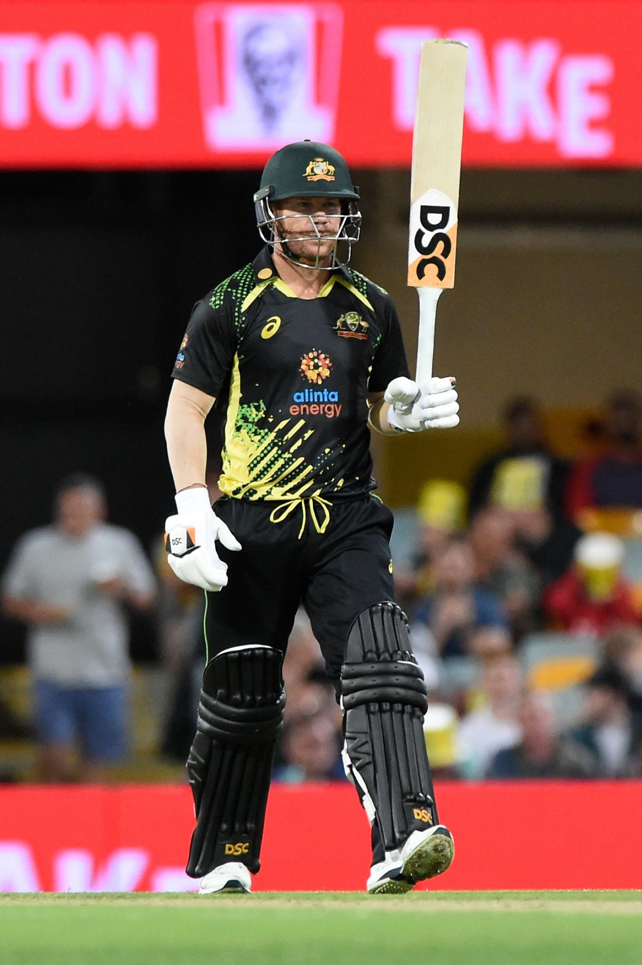 David Warner acknowledges the cheer after reaching fifty, Australia vs West Indies, 2nd T20I, Brisbane, October 7, 2022