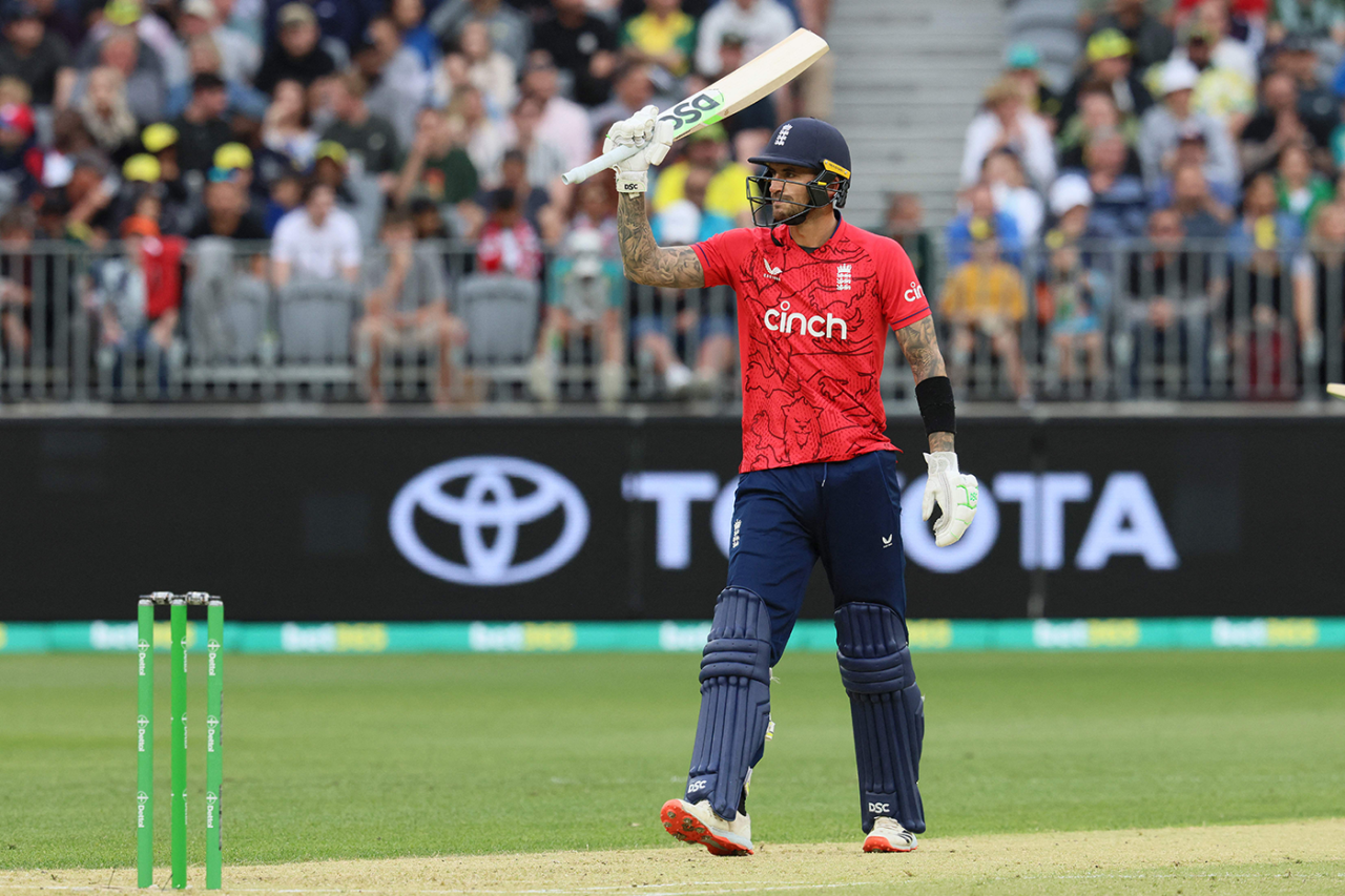 Alex Hales moved to a rapid fifty, England vs Australia, 1st T20I, Perth, October 9, 2022