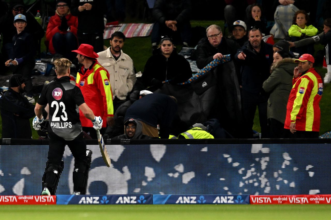 Glenn Phillips checks up on a fan who was struck by his winning six, New Zealand vs Bangladesh, Christchurch, October 9, 2022