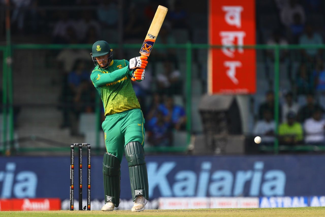 Heinrich Klaasen was left trying to rebuild South Africa's innings, India vs South Africa, 3rd ODI, Delhi, October 11, 2022