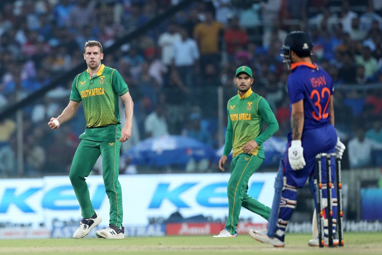 Anrich Nortje has a stare at Ishan Kishan, India vs South Africa, 3rd ODI, Delhi, October 11, 2022