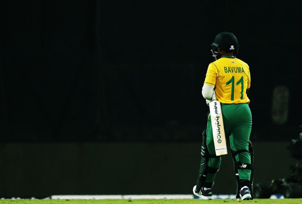 Temba Bavuma walks back after yet another poor score, India vs South Africa, 3rd T20I, Indore, October 4, 2022