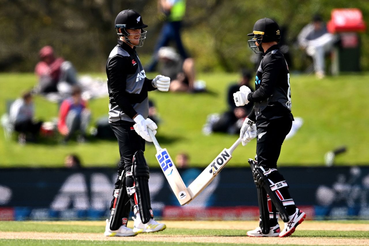 Finn Allen and Devon Conway bump fists in the middle, New Zealand vs Bangladesh, 5th match, New Zealand tri-series, Christchurch, October 12, 2022
