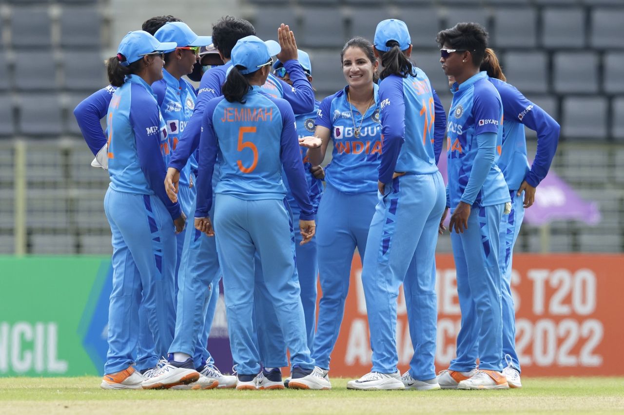 Renuka Singh cleaned up Chanida Sutthiruang with a pin-point yorker, India vs Thailand, 1st semi-final, Women's T20 Asia Cup, Sylhet, October 13, 2022
