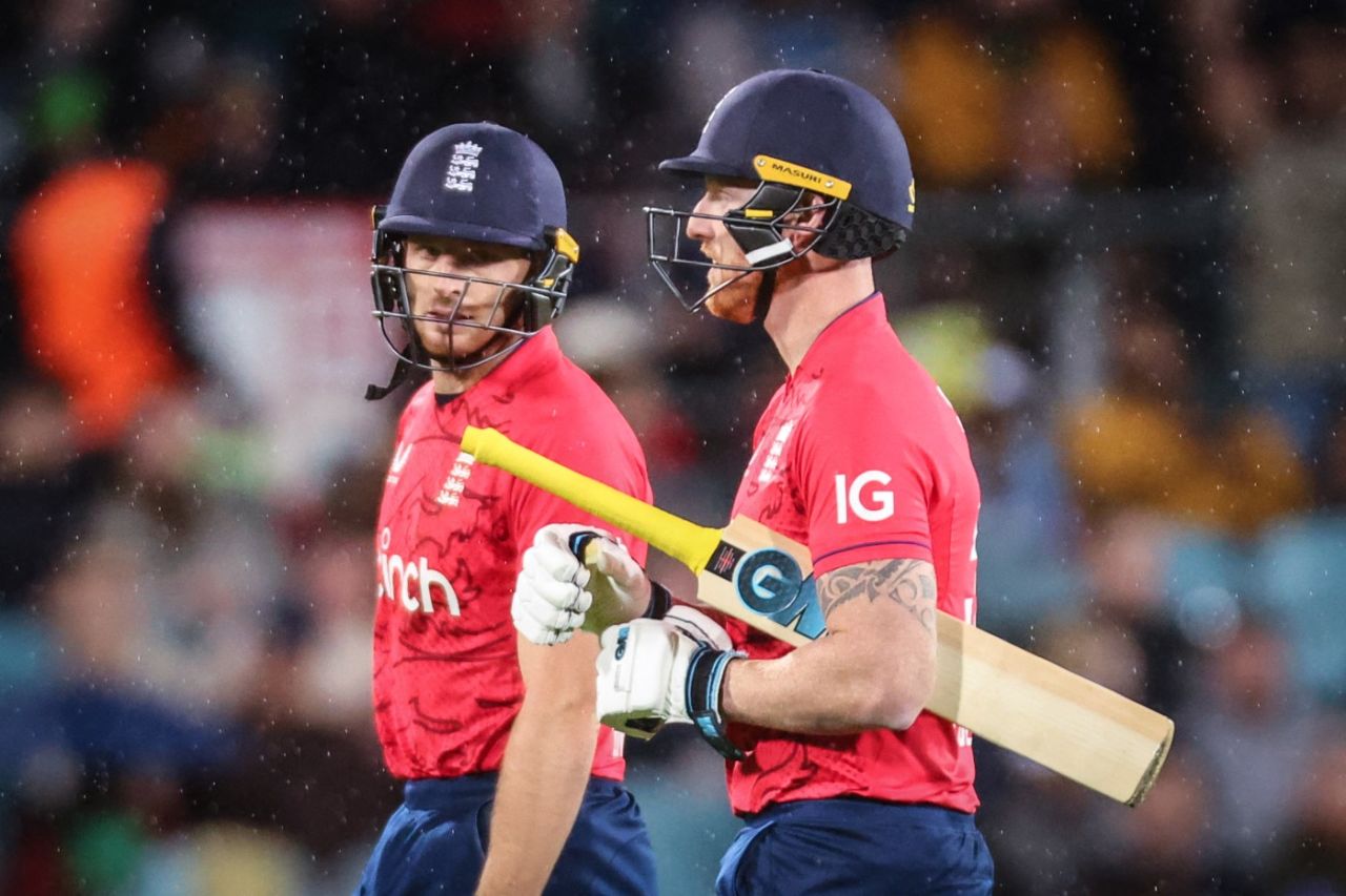 Jos Buttler and Ben Stokes walk off as rain halts play, Australia vs England, 3rd T20I, Canberra, October 14, 2022