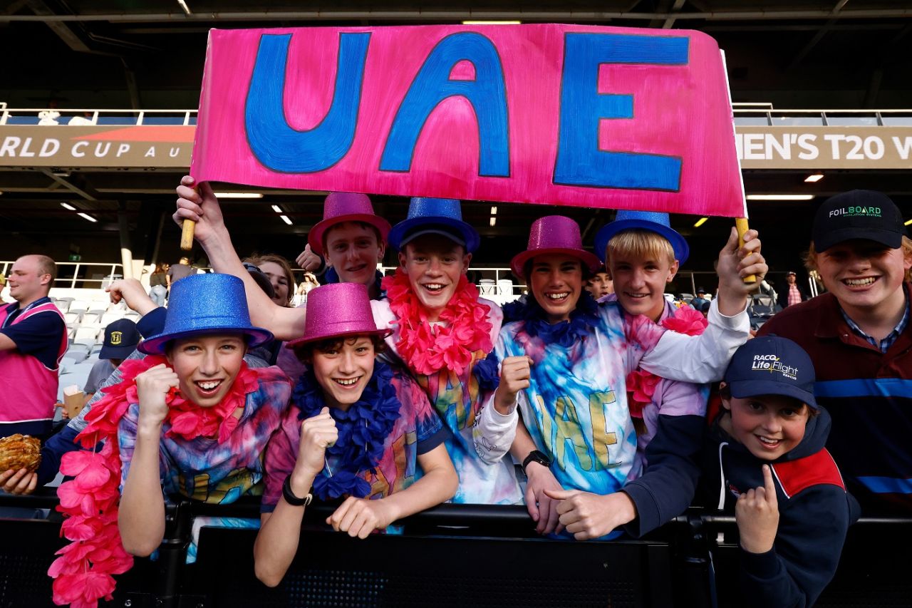UAE fans show their support, Netherlands vs UAE, Men's T20 World Cup 2022, 1st round, Group A, Geelong, October 6, 2022