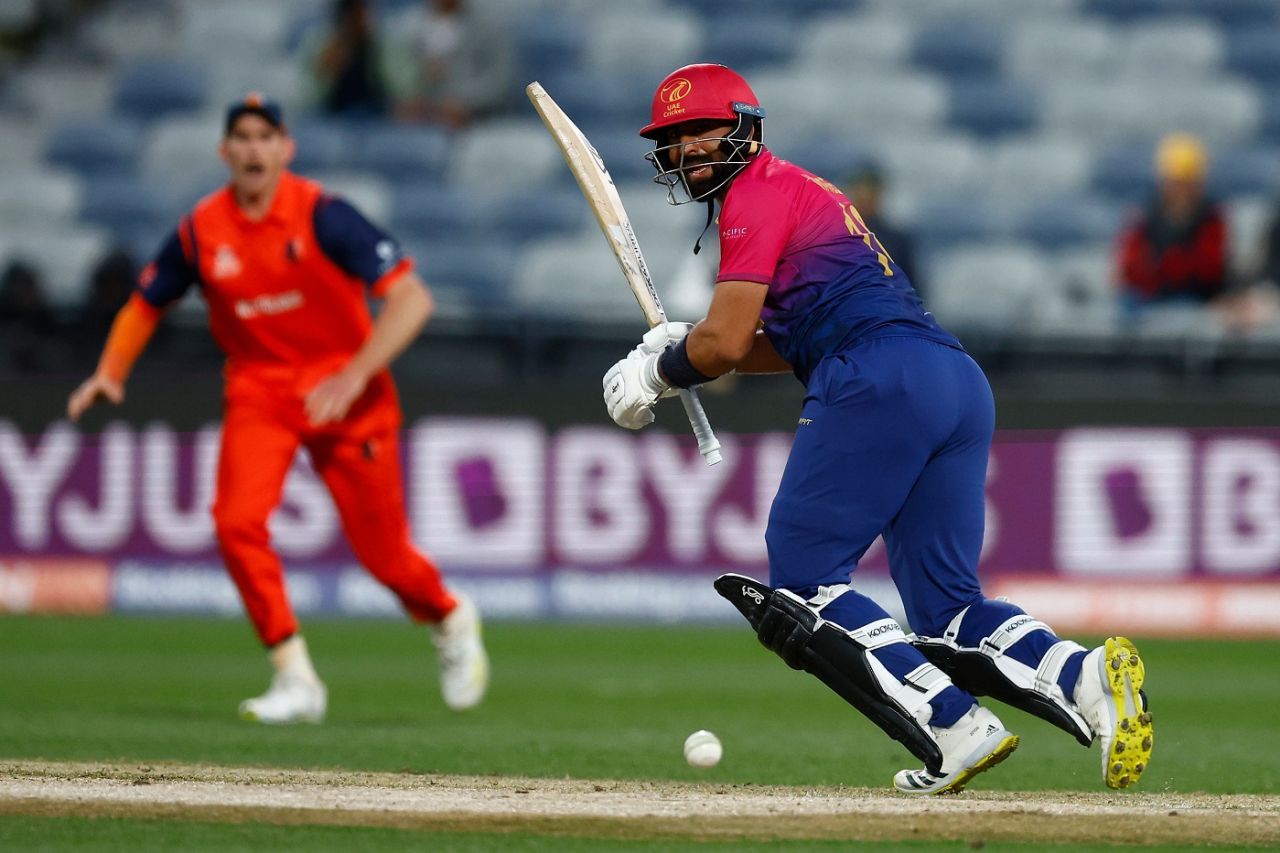 Muhammad Waseem clips one away, Netherlands vs UAE, Men's T20 World Cup 2022, 1st round, Group A, Geelong, October 6, 2022