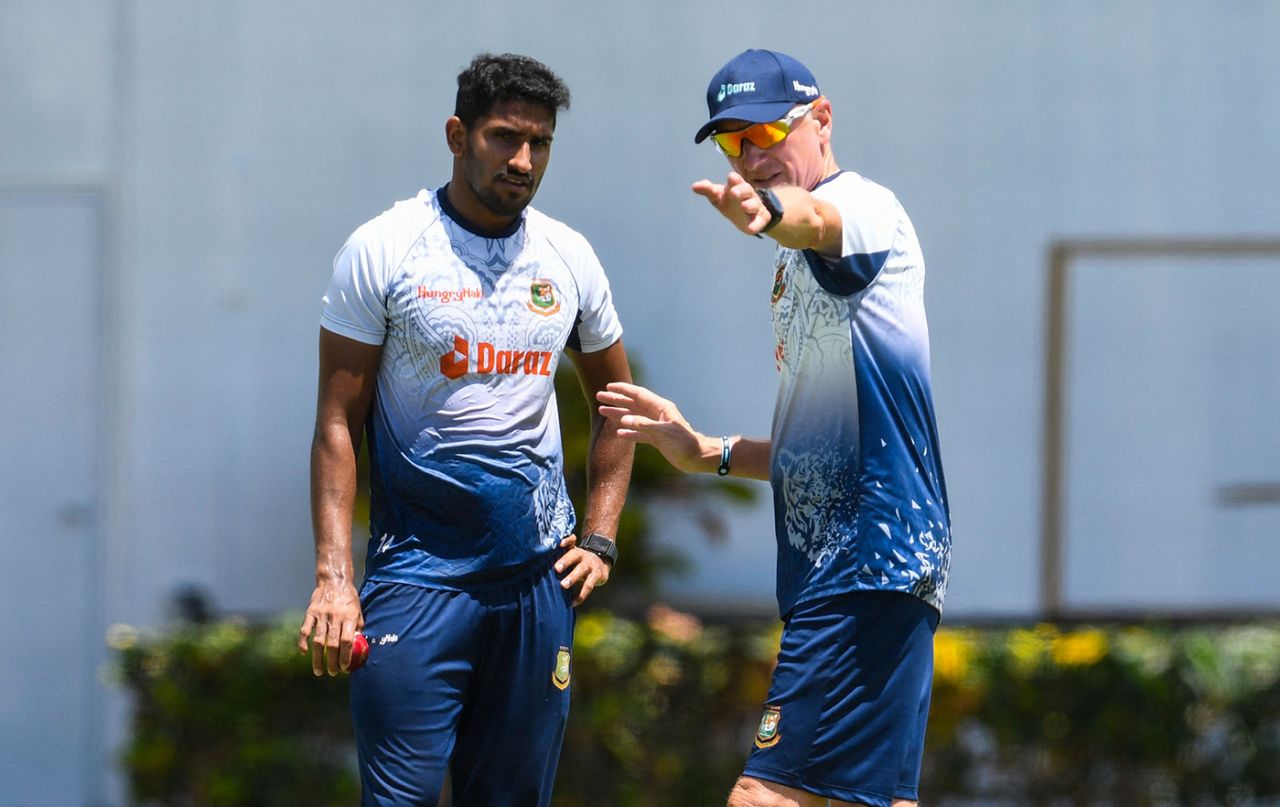 Khaled Ahmed has a chat with Allan Donald at training, St Lucia, June 23, 2022