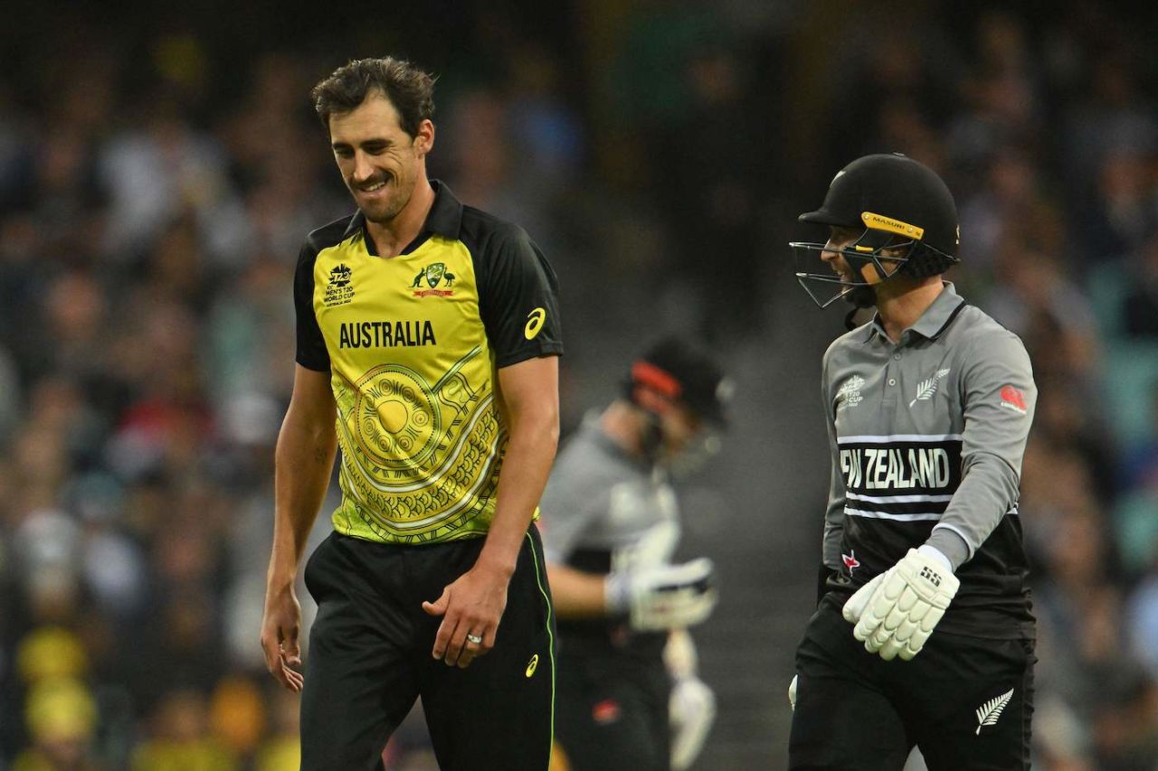 Devon Conway cracks a smile off Mitchell Starc, Australia vs New Zealand, ICC Men's T20 World Cup 2022, Sydney, October 22, 2022
