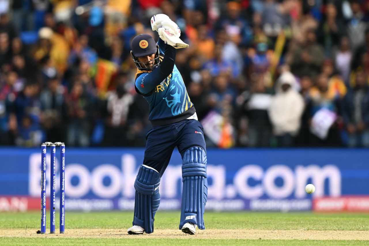 Dhananjaya de Silva plays a drive down the ground, Ireland vs Sri Lanka, ICC Men's T20 World Cup 2022, Hobart, October 23, 2022