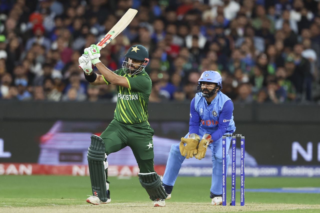 Shan Masood stood firm to notch up a 40-ball 50, India vs Pakistan, Men's T20 World Cup 2022, Super 12s, MCG/Melbourne, October 23, 2022