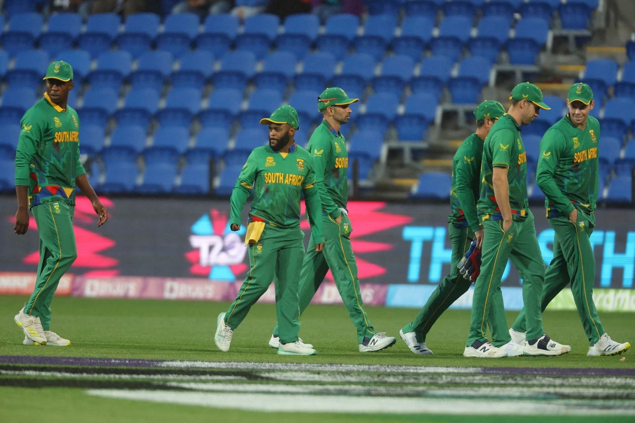 Rain arrived as soon as the national anthems of the two sides were done, South Africa vs Zimbabwe, ICC Men's T20 World Cup 2022, Super 12s, Hobart, October 24, 2022