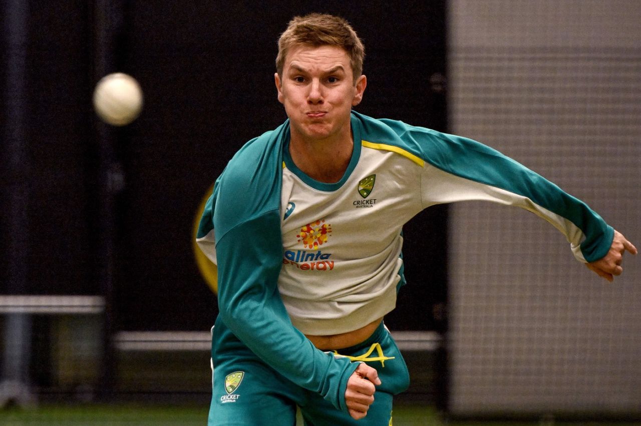 Adam Zampa bowls in training, Men's T20 World Cup. Melbourne, October 27, 2022