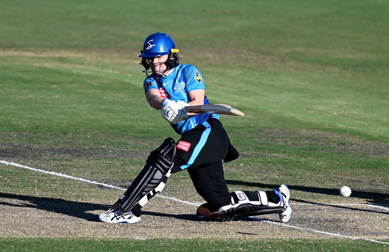 Katie Mack helped guide Adelaide Strikers to victory, Perth Scorchers vs Adelaide Strikers, WBBL, Allan Border Field, October 28, 2022