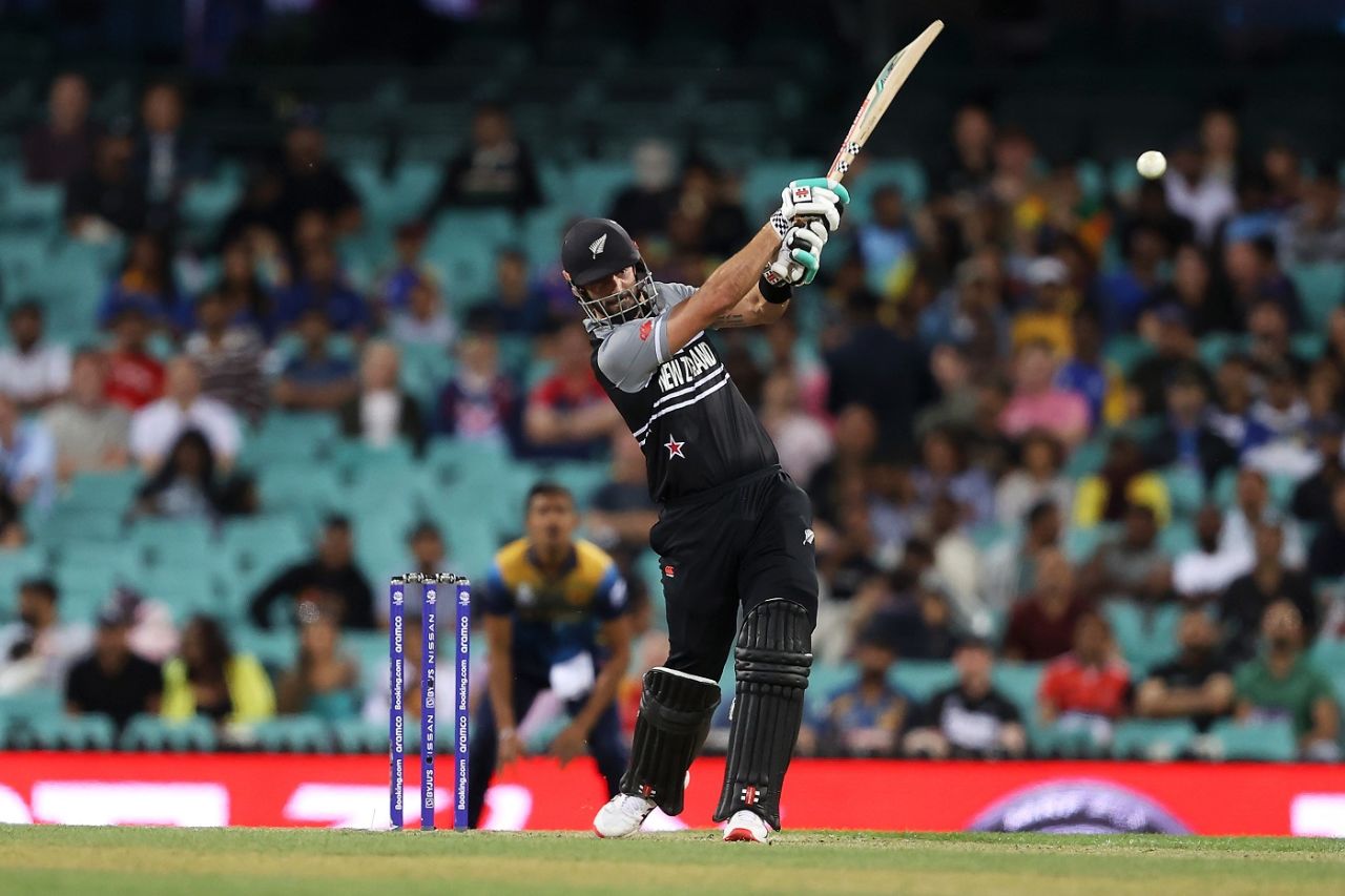 Daryl Mitchell hits one down the ground, New Zealand vs Sri Lanka, Men's T20 World Cup, Group 1, Sydney, October 29, 2022