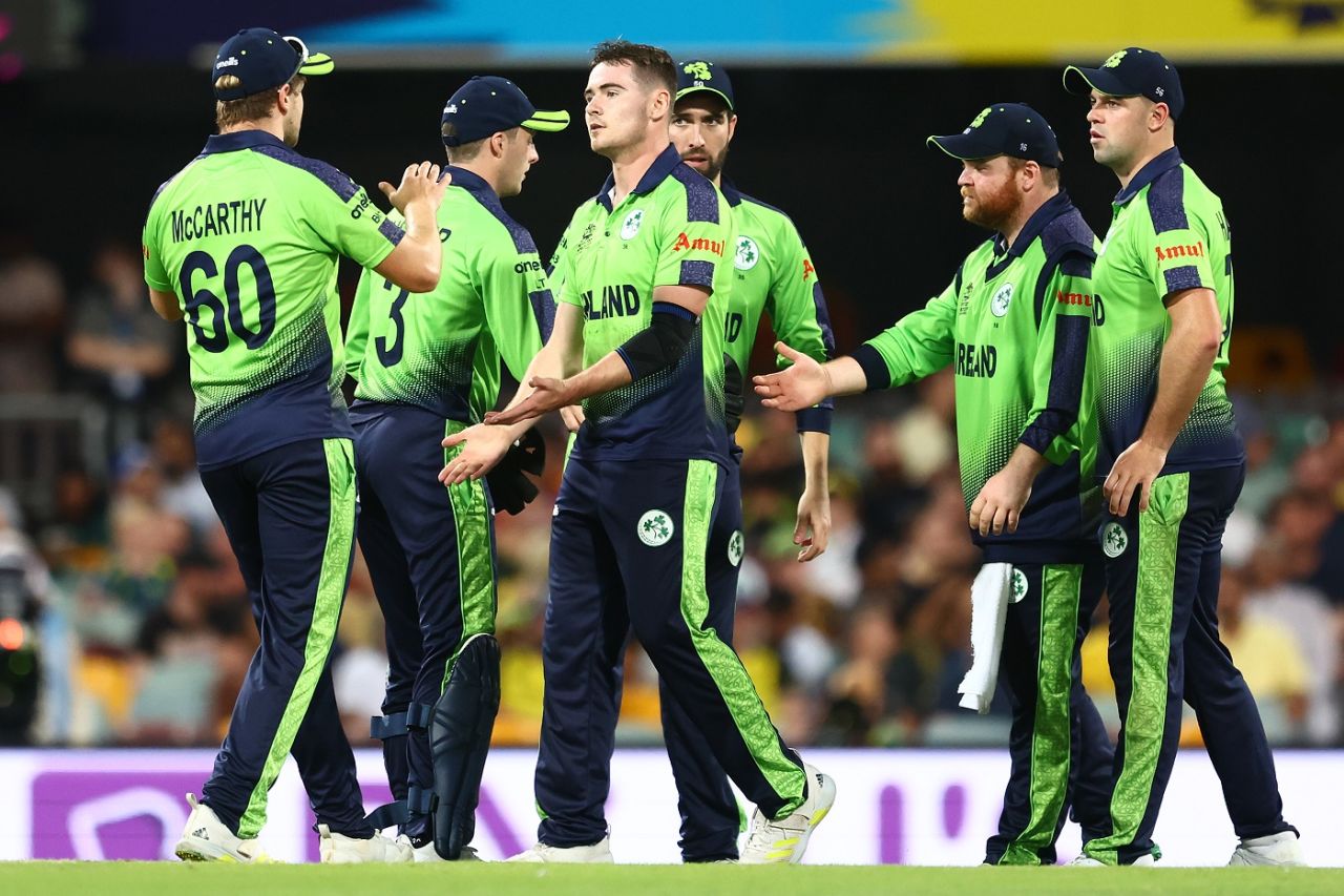 Josh Little celebrates with team-mates the wicket of Glen Maxwell, Australia vs Ireland, T20 World Cup, Brisbane, October 31, 2022