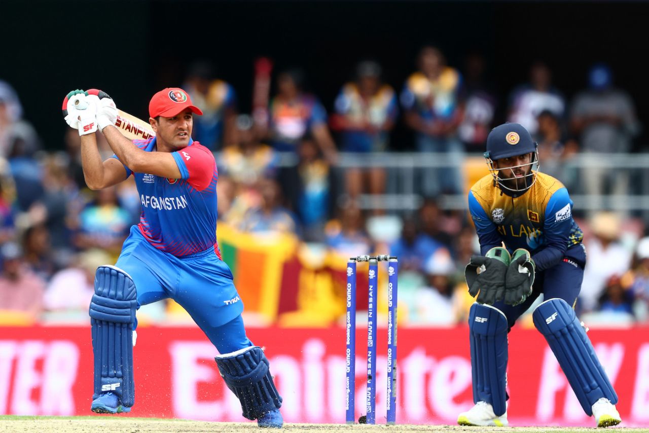 Najibullah Zadran had a lot to do after back-to-back wickets, Afghanistan vs Sri Lanka, T20 World Cup, Brisbane, November 1, 2022