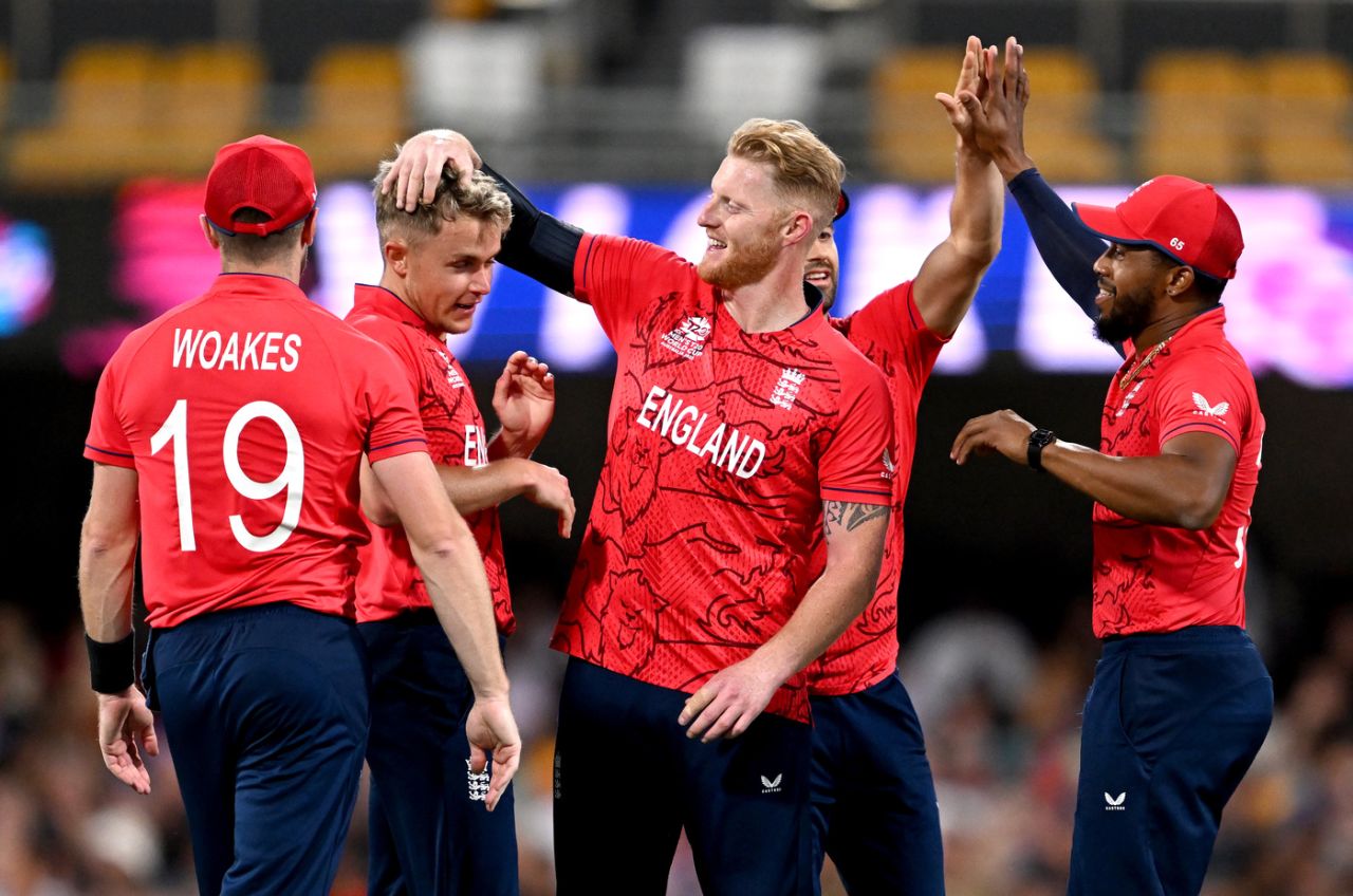 Sam Curran and Chris Jordan combined to see the end of Glenn Phillips, England vs New Zealand, Men's T20 World Cup 2022, Group 1, Brisbane, November 1, 2022