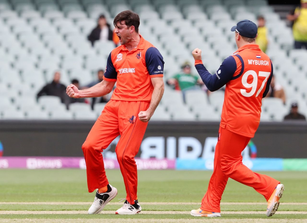 Brandon Glover dismissed Regis Chakabva with an lbw call, Netherlands vs Zimbabwe, Men's T20 World Cup 2022, Group 2, Adelaide, November 2, 2022