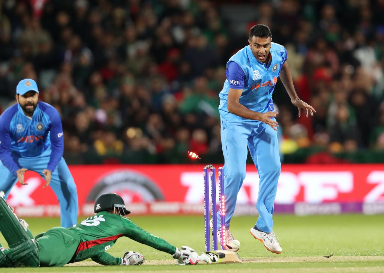 Litton Das was run out due to a direct-hit by KL Rahul from deep midwicket, Bangladesh vs India, ICC Men's T20 World Cup 2022, Adelaide, November 2, 2022