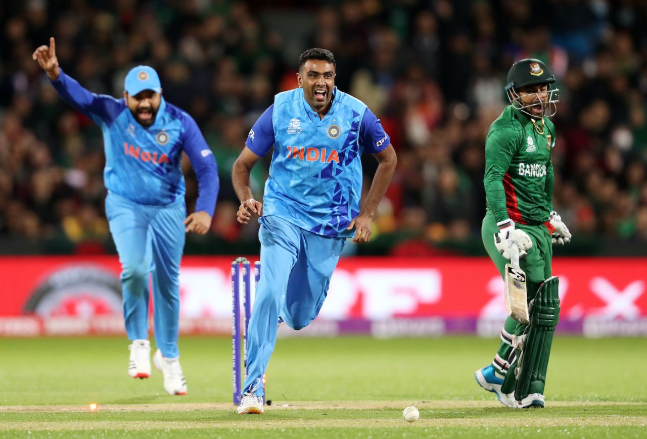 Ravichandran Ashwin and Rohit Sharma are off to celebrate as Litton Das expresses his frustration, Bangladesh vs India, ICC Men's T20 World Cup 2022, Adelaide, November 2, 2022