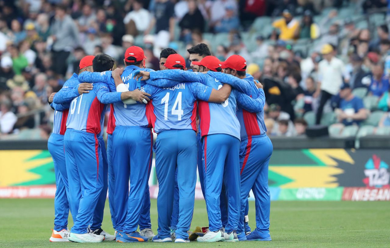 Afghanistan's players get into a pre-match huddle, Afghanistan vs Australia, ICC Men's T20 World Cup 2022, Adelaide, November 4, 2022