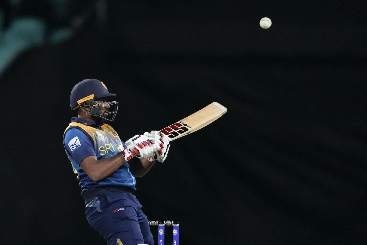 Bhanuka Rajapaksa turns into a ramp architect, England vs Sri Lanka, ICC Men's T20 World Cup 2022, Sydney, November 5, 2022