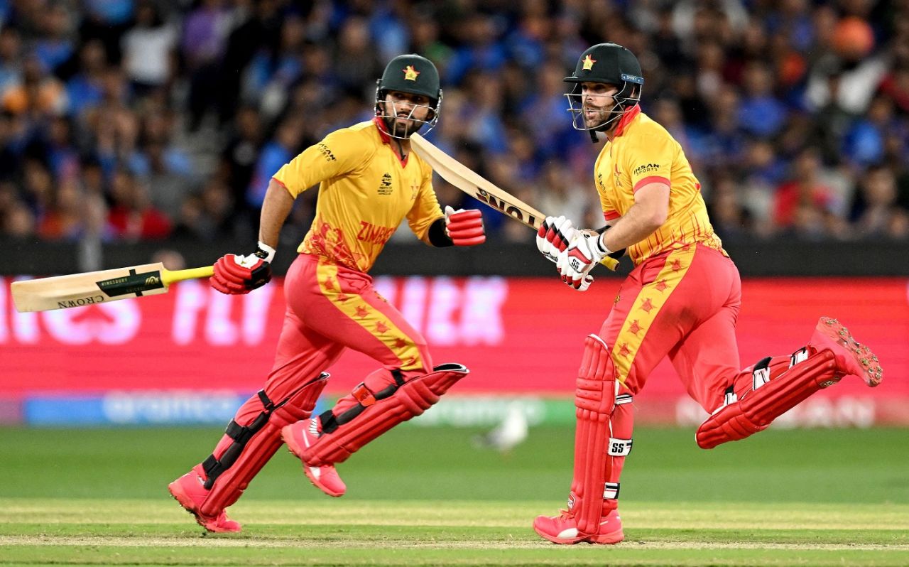Ryan Burl and Sikandar Raza added 60 runs for the sixth wicket, India vs Zimbabwe, ICC Men's T20 World Cup 2022, Melbourne, November 6, 2022