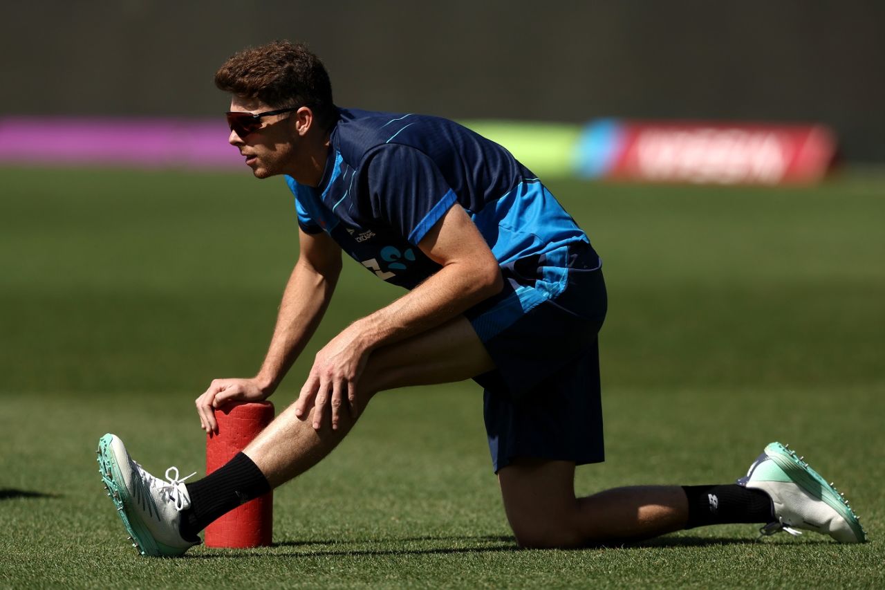 Mitchell Santner does some stretching, ICC Men's T20 World Cup 2022, Sydney, November 7, 2022