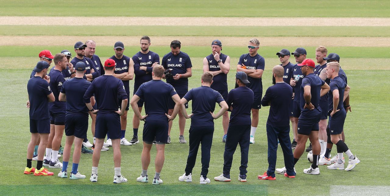 Jos Buttler speaks to his team ahead of England's semi-final against India, Men's T20 World Cup, Adelaide, November 09, 2022