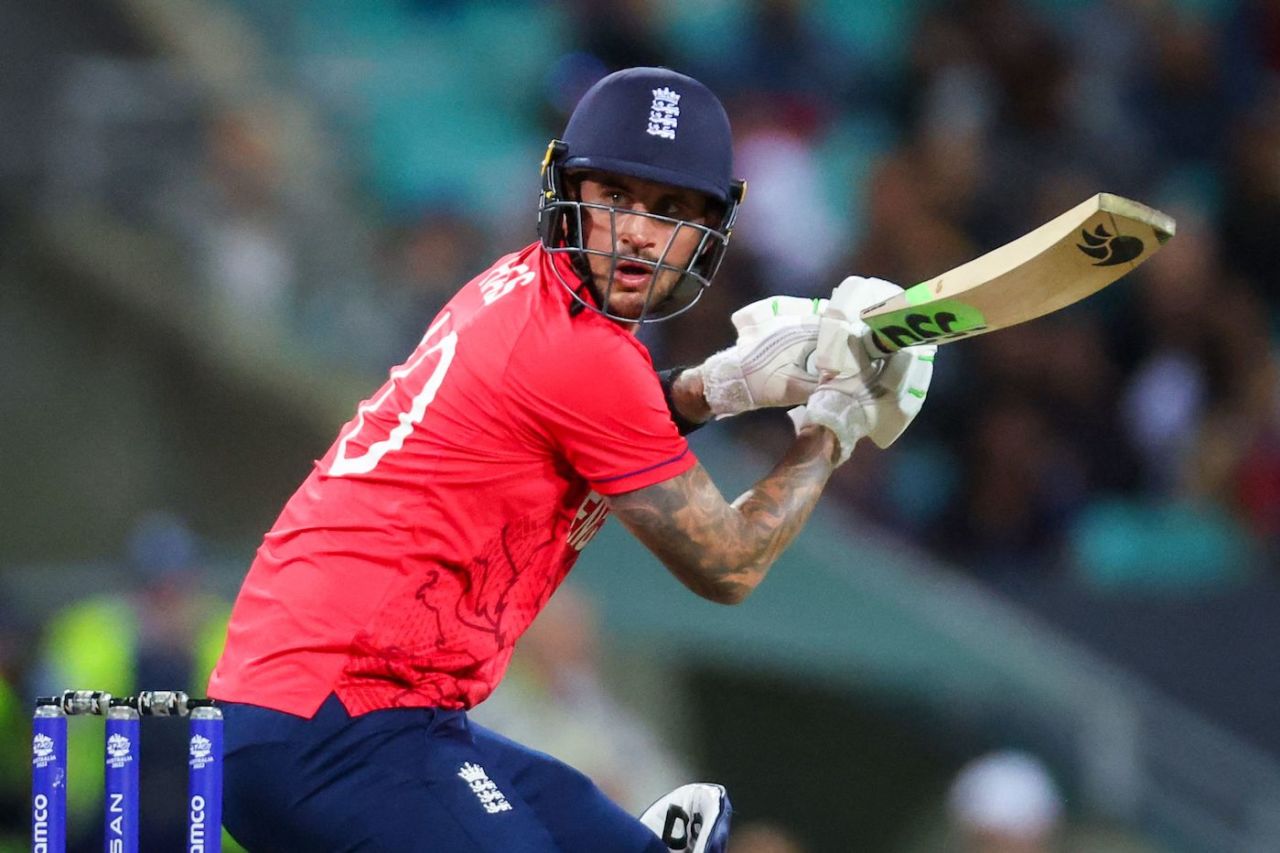 Alex Hales guides the ball towards deep third, England vs Sri Lanka, T20 World Cup, Sydney, November 5, 2022