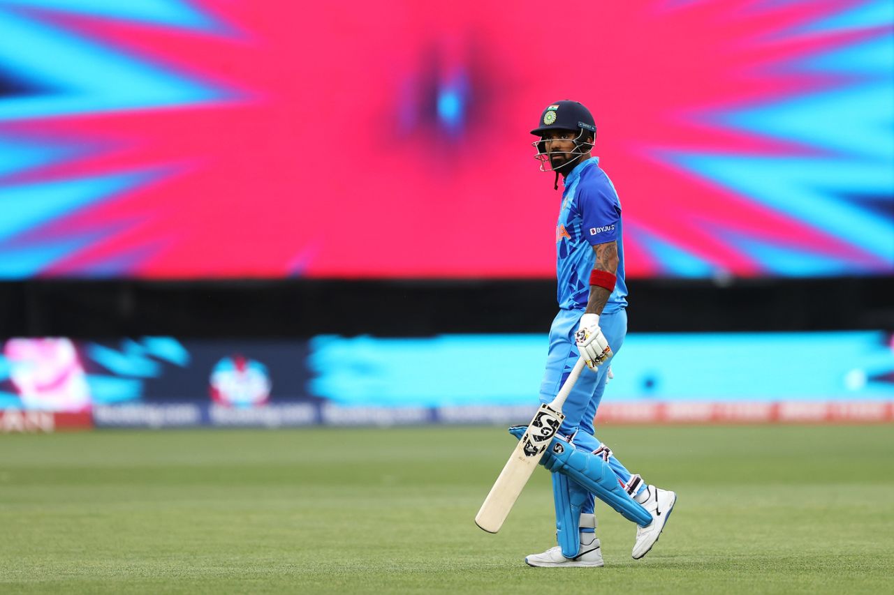 KL Rahul walks off after being dismissed for 5 in the semi-final, England vs India, Men's T20 World Cup 2022, 2nd semi-final, Adelaide, November 10, 2022