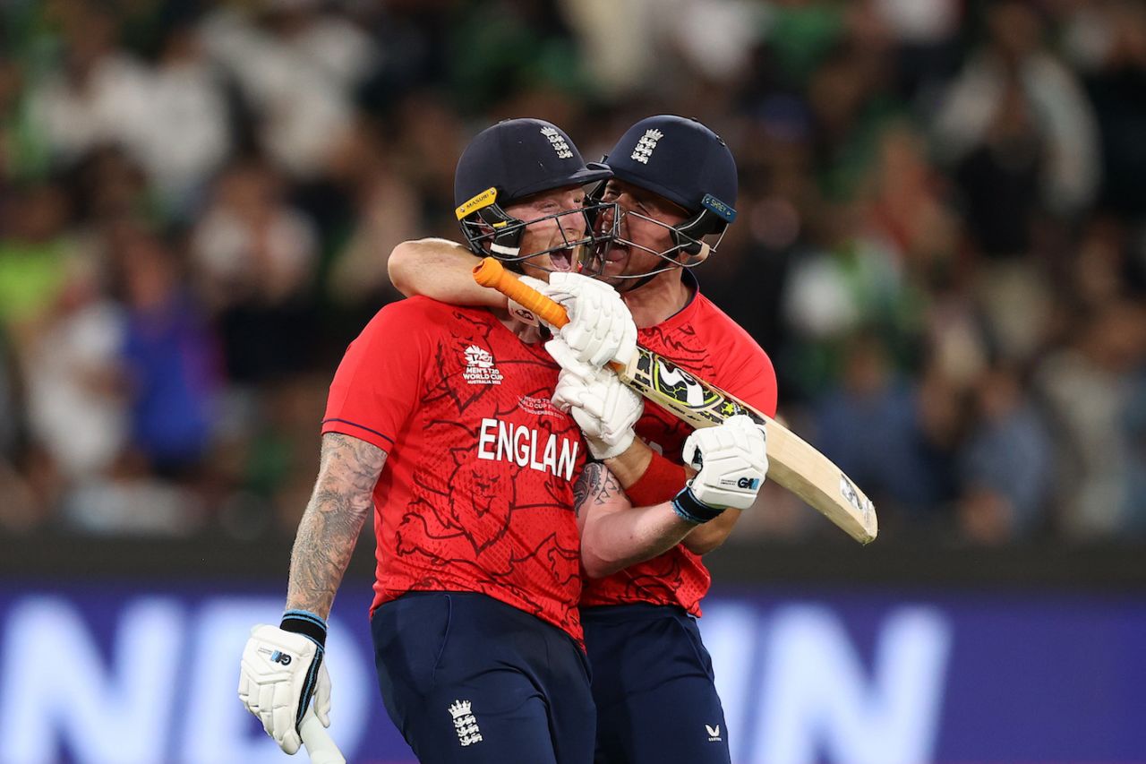 Ben Stokes and Liam Livingstone start the celebrations, England vs Pakistan, T20 World Cup, final, November 13, 2022