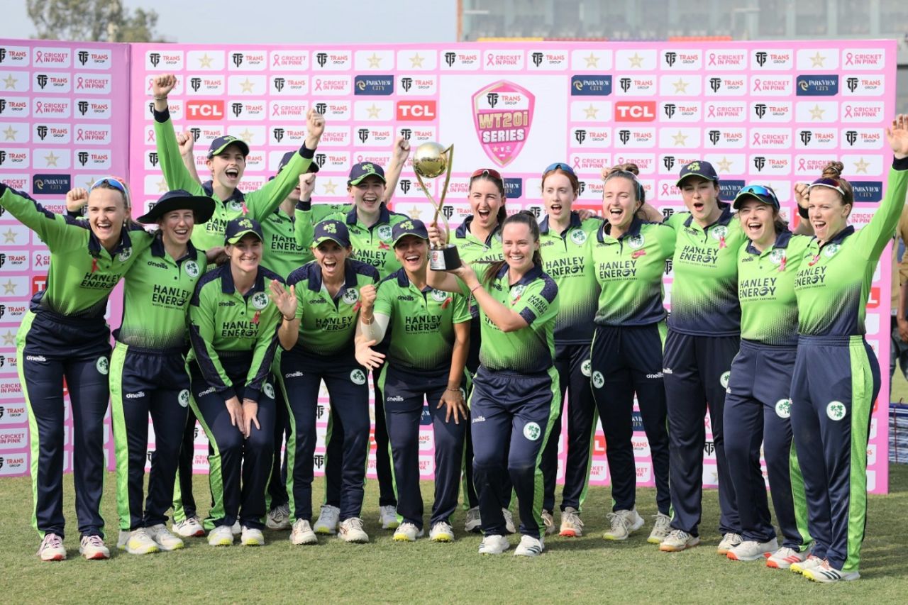Ireland players celebrate after winning the T20I series, Pakistan vs Ireland, 3rd women's T20I, Lahore, November 16, 2022