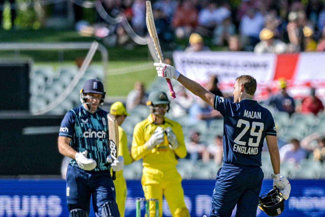 Dawid Malan acknowledges his century, Australia vs England, 1st ODI, Adelaide, November 17, 2022