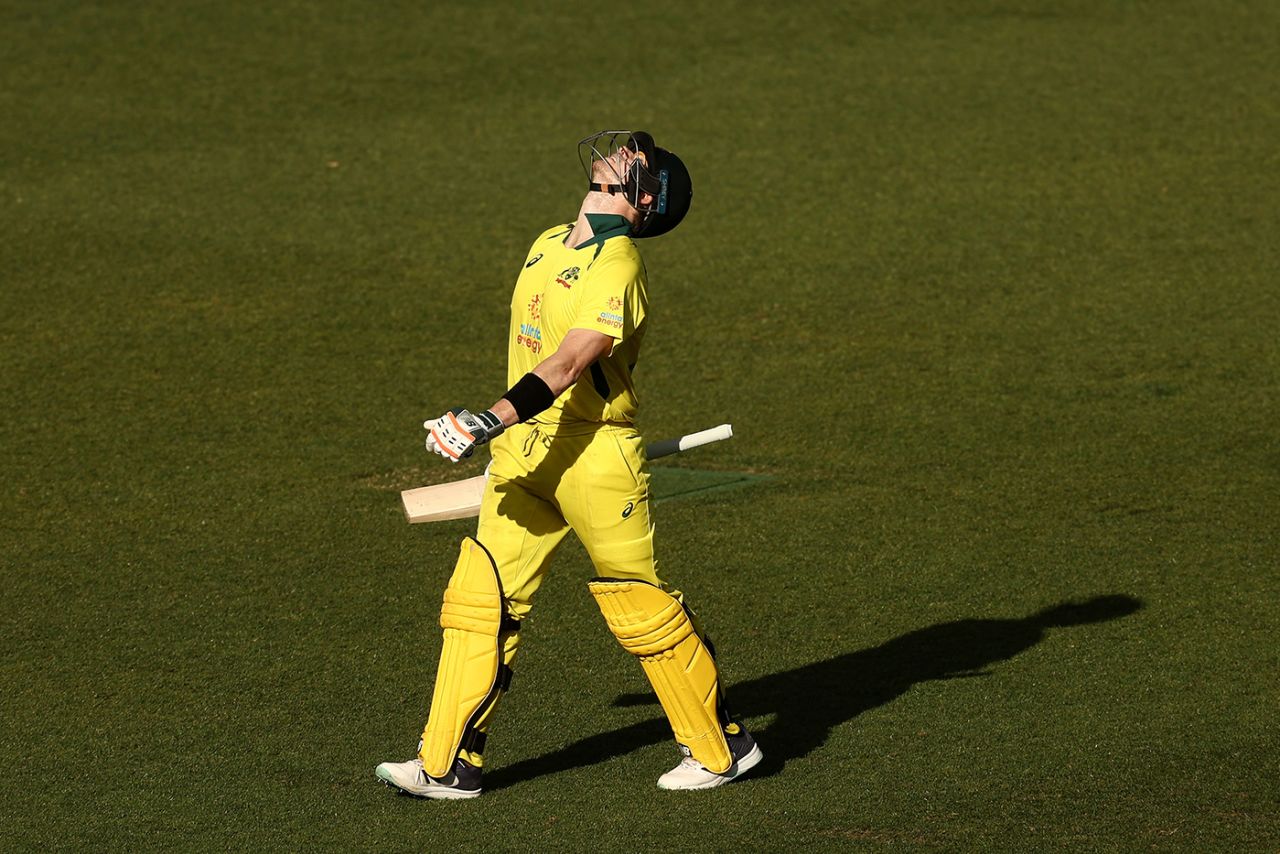 Steven Smith shows his frustration after falling for 94, Australia vs England, 2nd ODI, Sydney, November 19, 2022