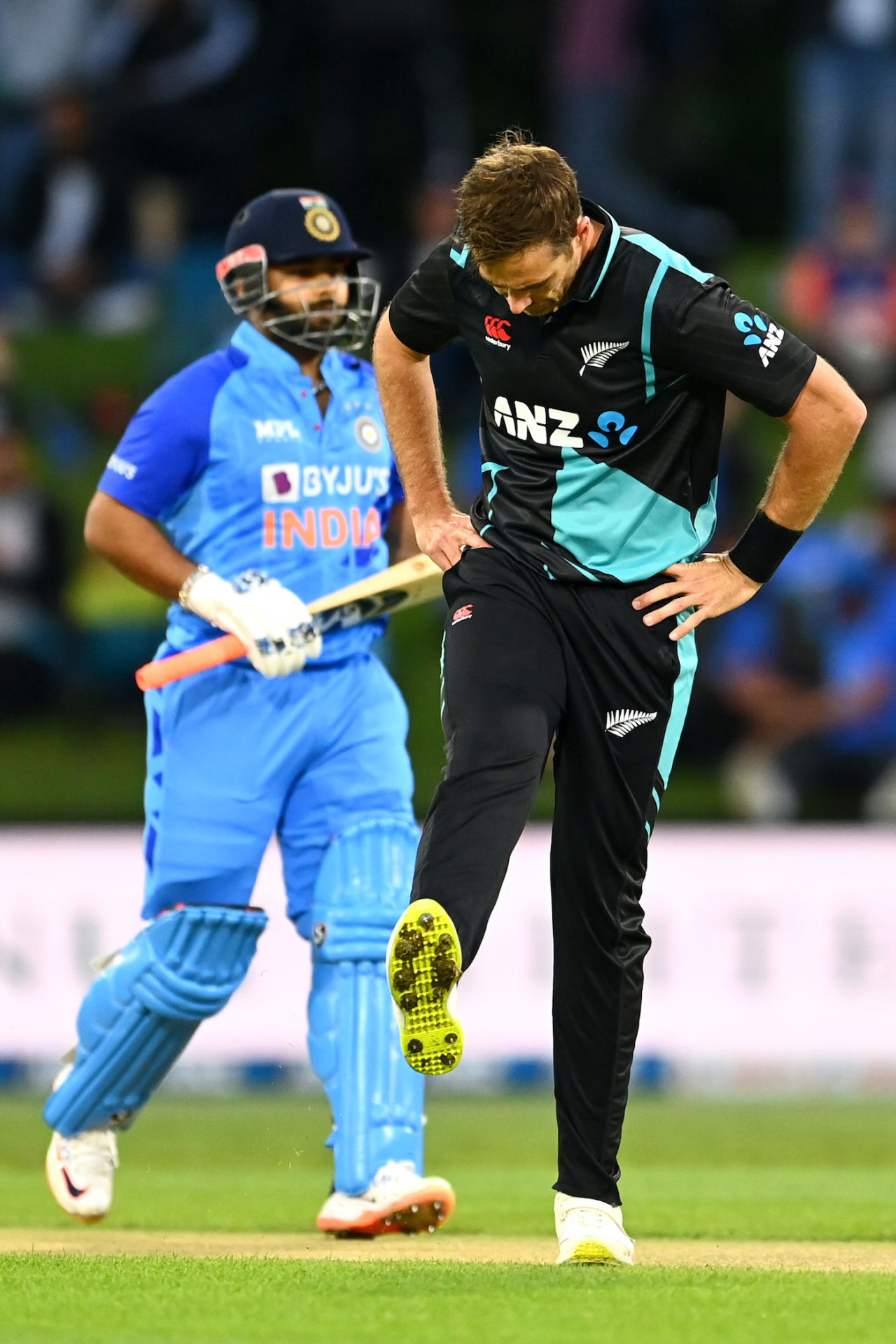 Tim Southee bowled tight upfront but wasn't rewarded with wickets, New Zealand vs India, 2nd T20I, Mount Maunganui, November 20, 2022