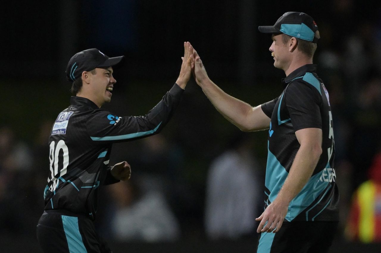 Mark Chapman and James Neesham celebrate after dismissing Ishan Kishan, New Zealand vs India, 3rd T20I, Napier, November 22, 2022