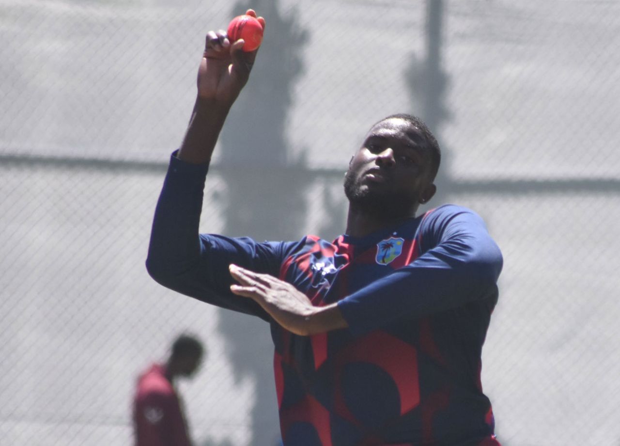 Jason Holder gets ready for the final warm-up match, Canberra, November 22, 2022
