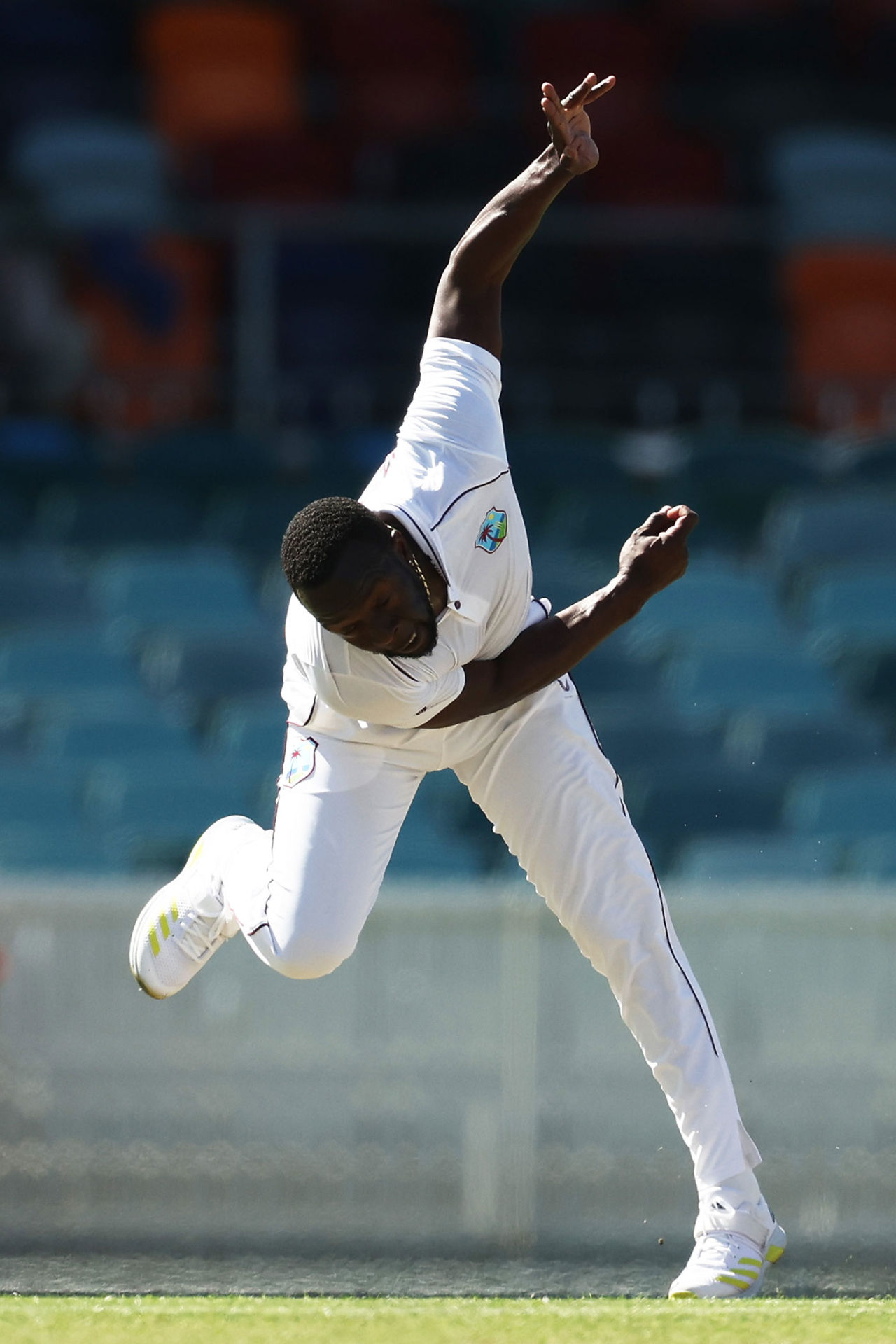 Kemar Roach lets fly, Prime Minister's XI vs West Indies, Tour match, Canberra, November 23, 2022