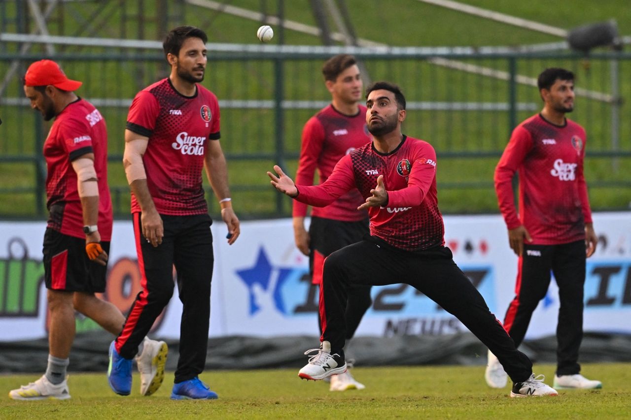 Hashmatullah Shahidi fields a ball during Afghanistan's training session, Pallekele, November 24, 2022