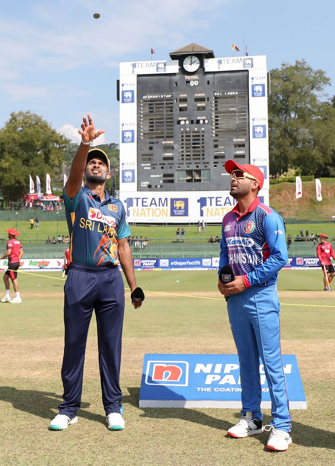Hashmatullah Shahidi calls as Dasun Shanaka tosses the coin, Sri Lanka vs Afghanistan, 1st men's ODI, Pallekele, November 25, 2022