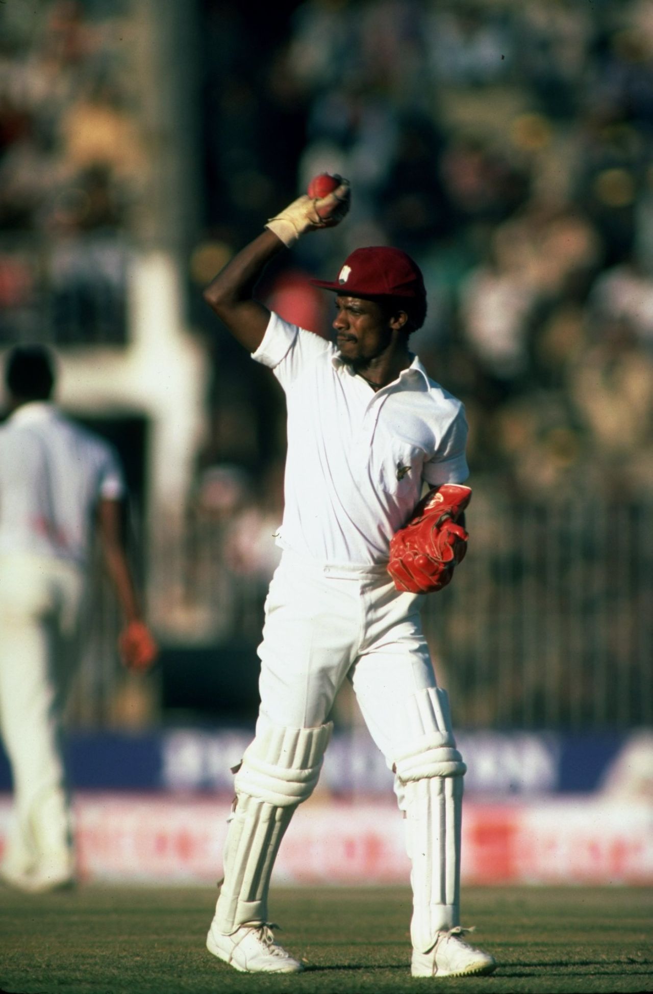 David Murray in action, Pakistan vs West Indies, 2nd Test, Faisalabad, 4th day, December 12, 1980