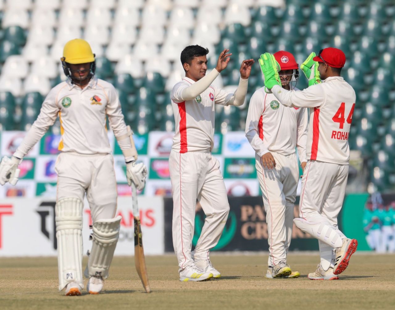 Mubasir Khan picked up a couple of wickets on the first day, Sindh vs Northern, Quaid-e-Azam Trophy, final, 1st day, Lahore, November 26, 2022