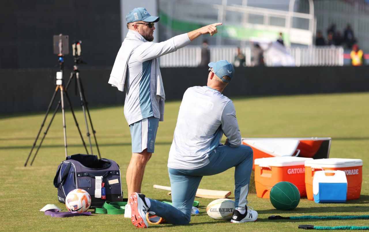 Brendon McCullum gives directions during England's practice session at Rawalpindi, England Test tour to Pakistan, Rawalpindi, November 28, 2022